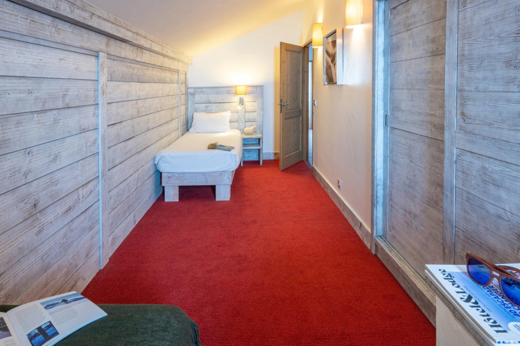 Aiguille Percee Hotel Restaurant 17/74