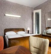 Hessenland Hotel by Stay Awesome 5/11