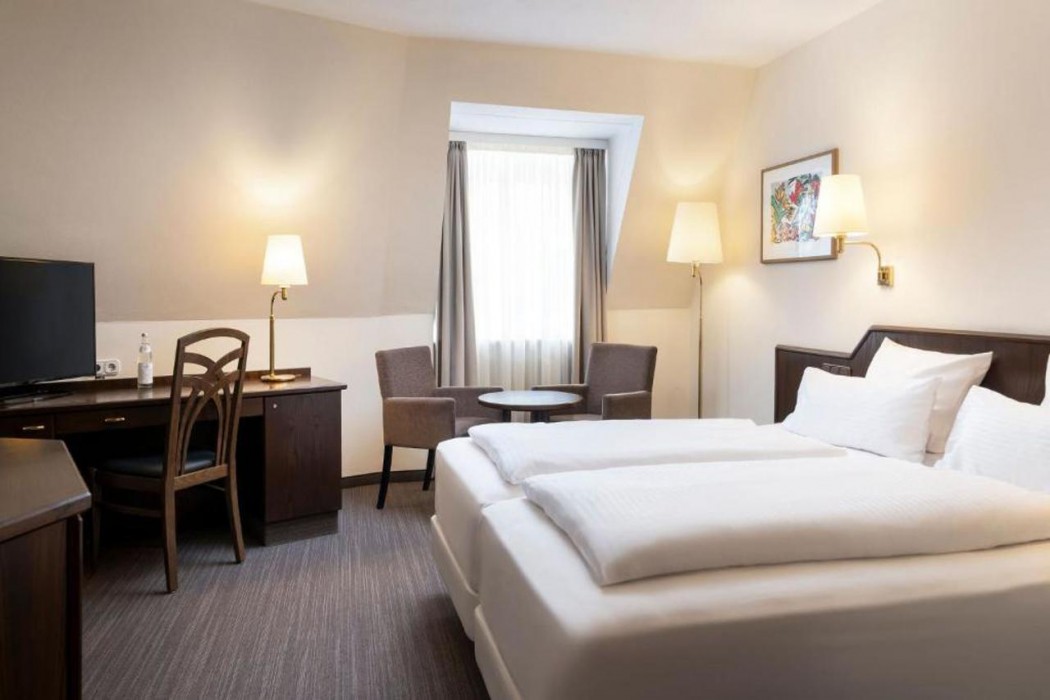 elaya hotel noerdlingen, Trademark by Wyndham 6/63