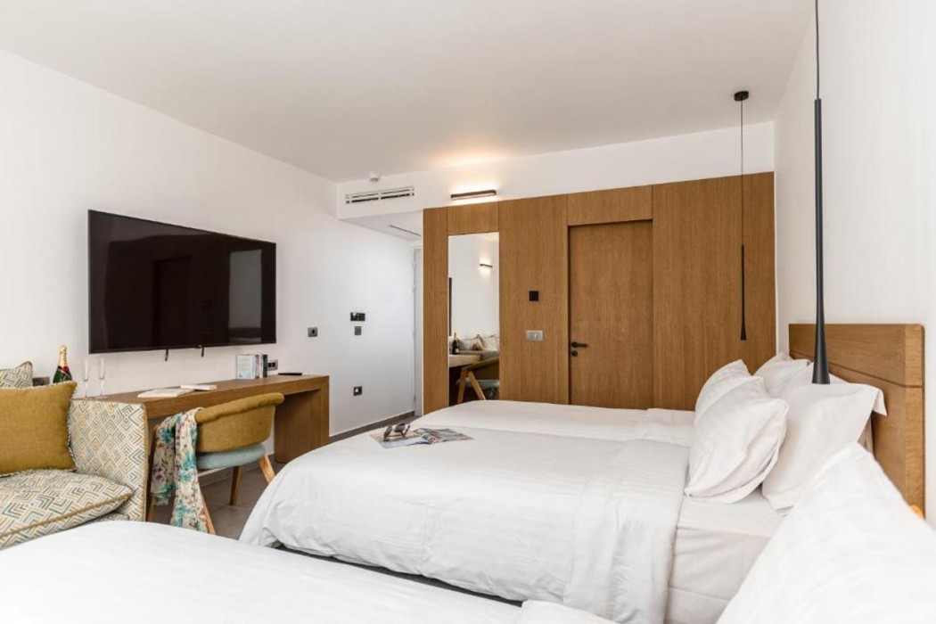 Naxos Resort Beach Hotel 10/50