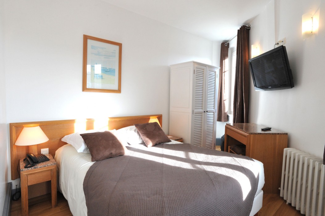 Hotel Des Falaises 34/49