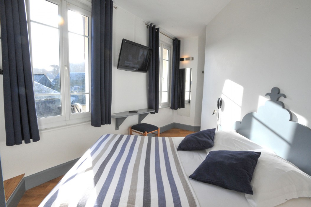 Hotel Des Falaises 35/49