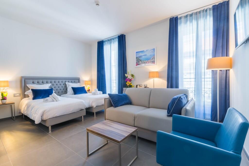 Azur Hotel 14/52