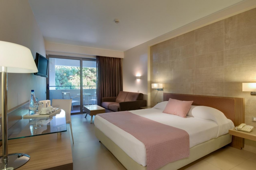 Olympic Palace Resort Hotel and Convention Center 16/97