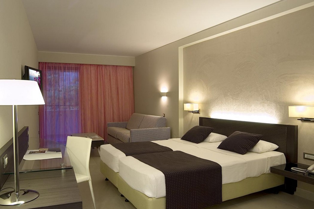 Olympic Palace Resort Hotel and Convention Center 25/97