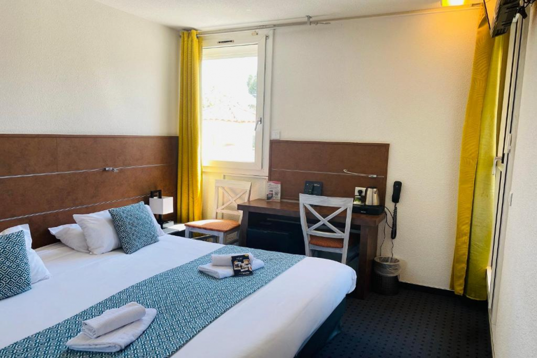 Room at Gil De France, AGDE