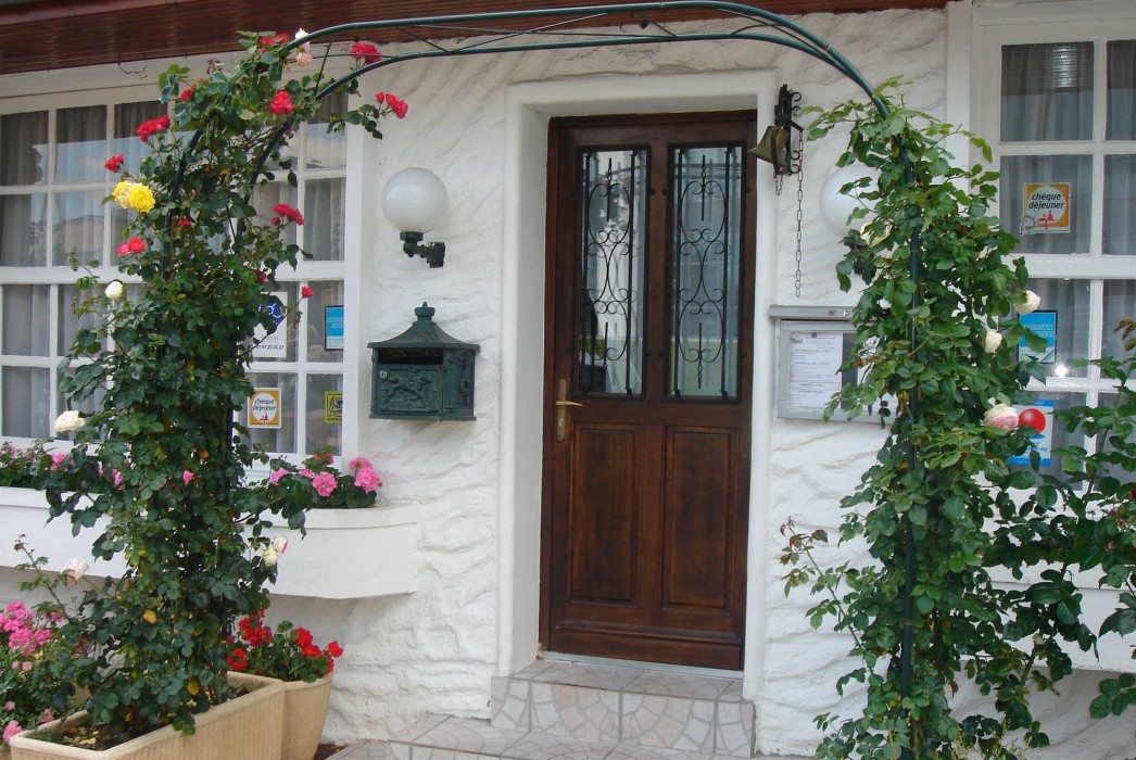 Hôtel Restaurant Maison Blanche 30/58