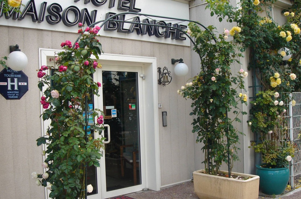 Hôtel Restaurant Maison Blanche 29/58