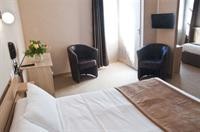 Hotel Des Pyrenees 19/37