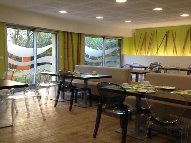 MOB Hotel Cannes 14/37