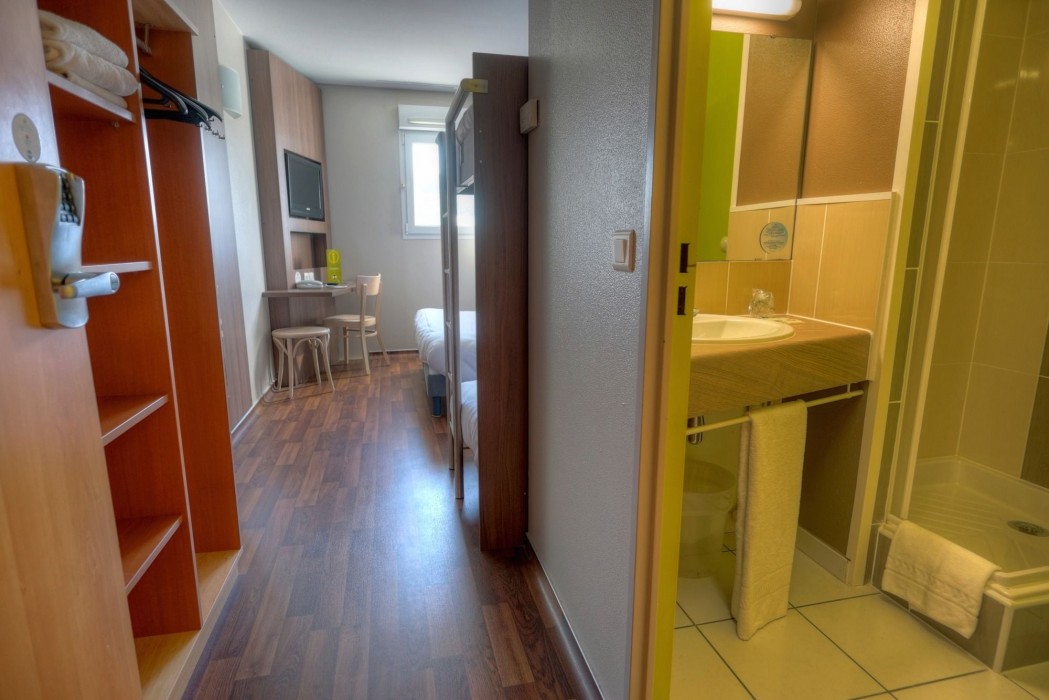 B&B Hotel Saint Etienne Monthieu 44/55