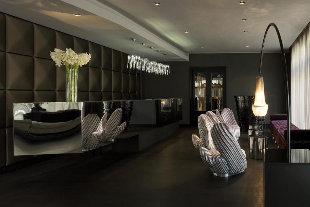 Roomers Frankfurt Central, Autograph Collection 2/17