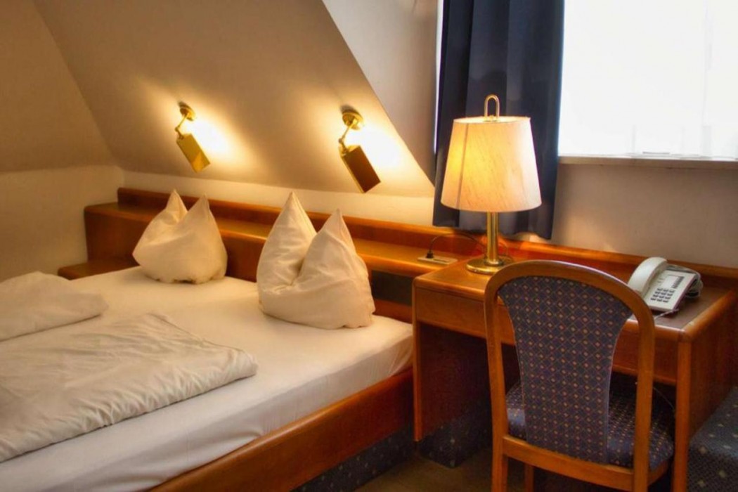 Hotel Carmen 9/13