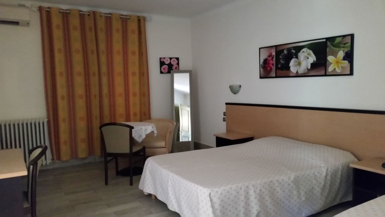 Auberge Les Arômes 13/45
