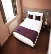 Holiday Inn Express London - Vauxhall Nine Elms 13/33
