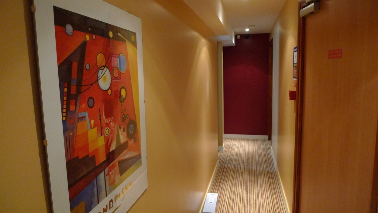 Hotel De Reims 32/91