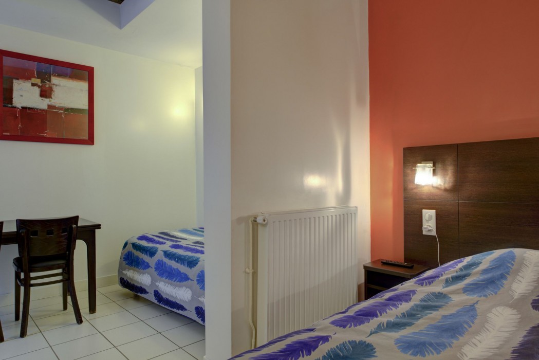 Hotel De Reims 28/91