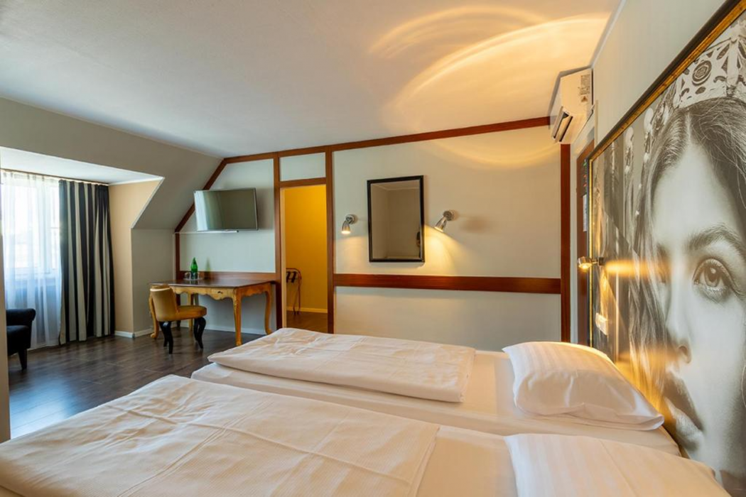 Hotel Calmo 11/58