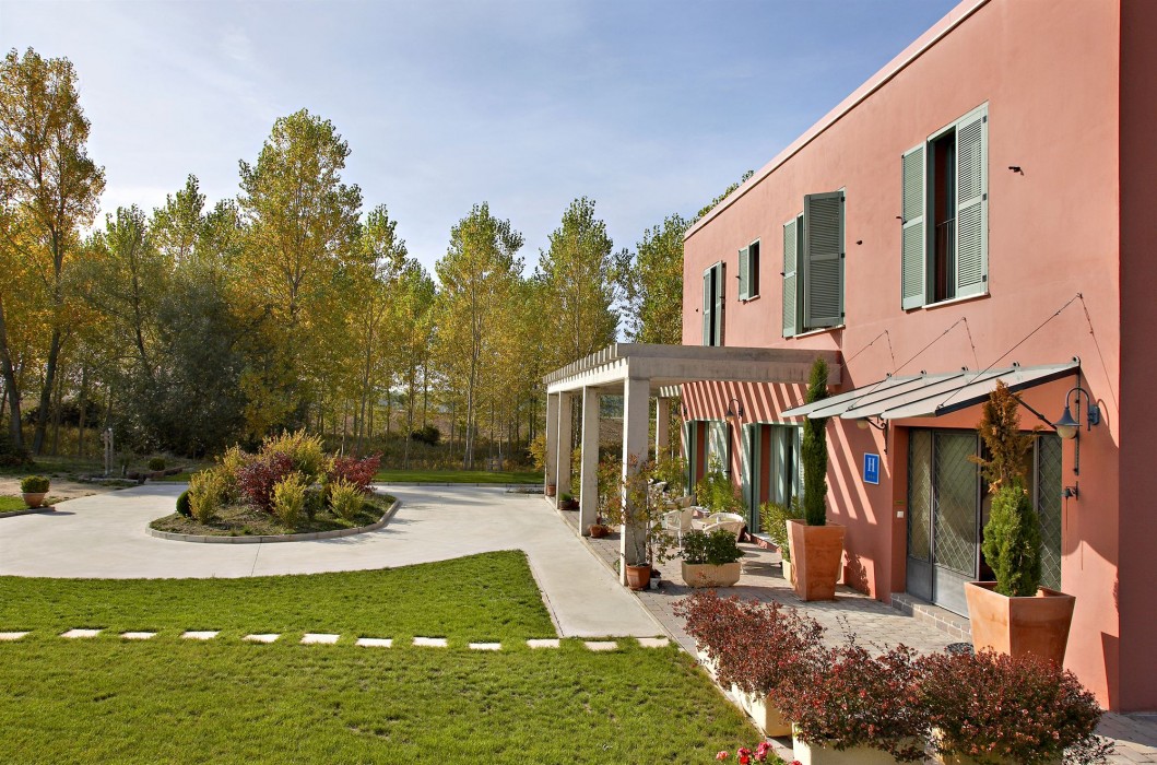 Rusticae Hotel Santa Coloma Del Camino 11/33