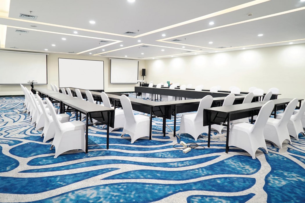 Grand Swiss-Belhotel Darmo 27/62