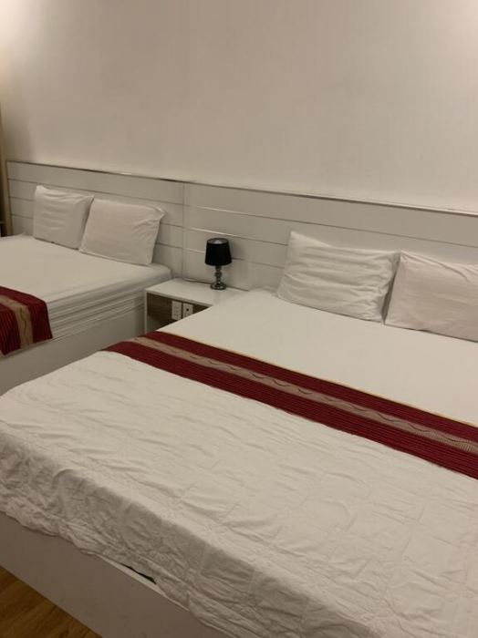 TH Airport Hotel 4/10