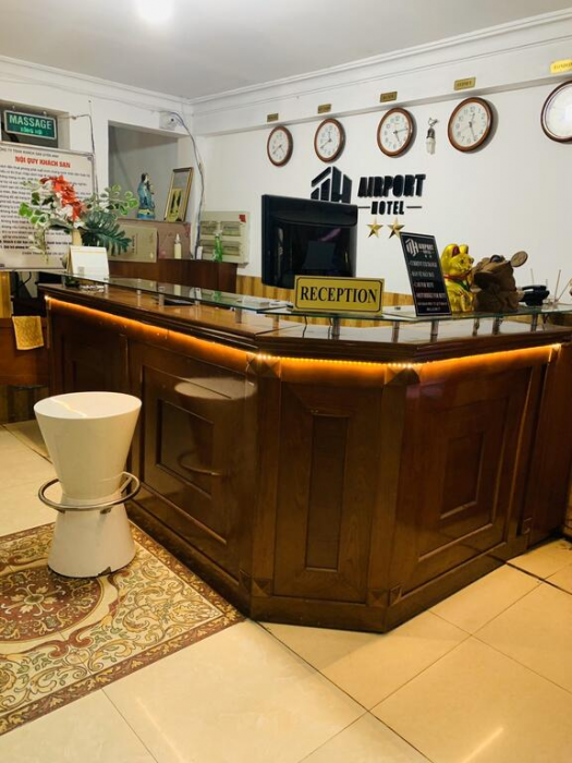 TH Airport Hotel 3/10