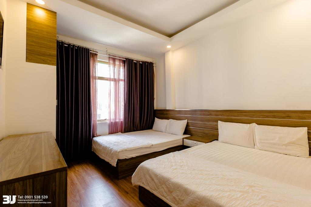 TH Airport Hotel 5/10