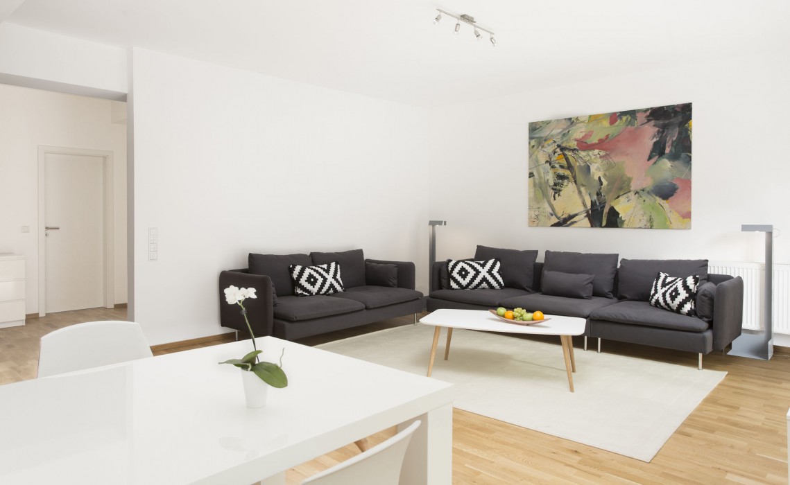 Graf-Adolf Apartments 23/69