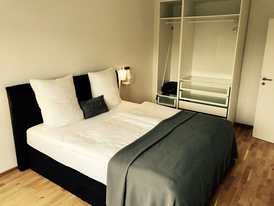 Graf-Adolf Apartments 30/69
