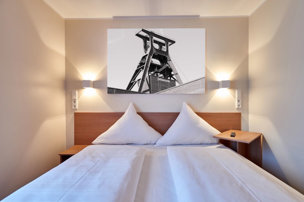 Mcdreams Hotel Essen-City 12/22