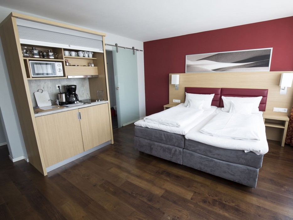 Bonnox Boardinghouse & Hotel 32/61