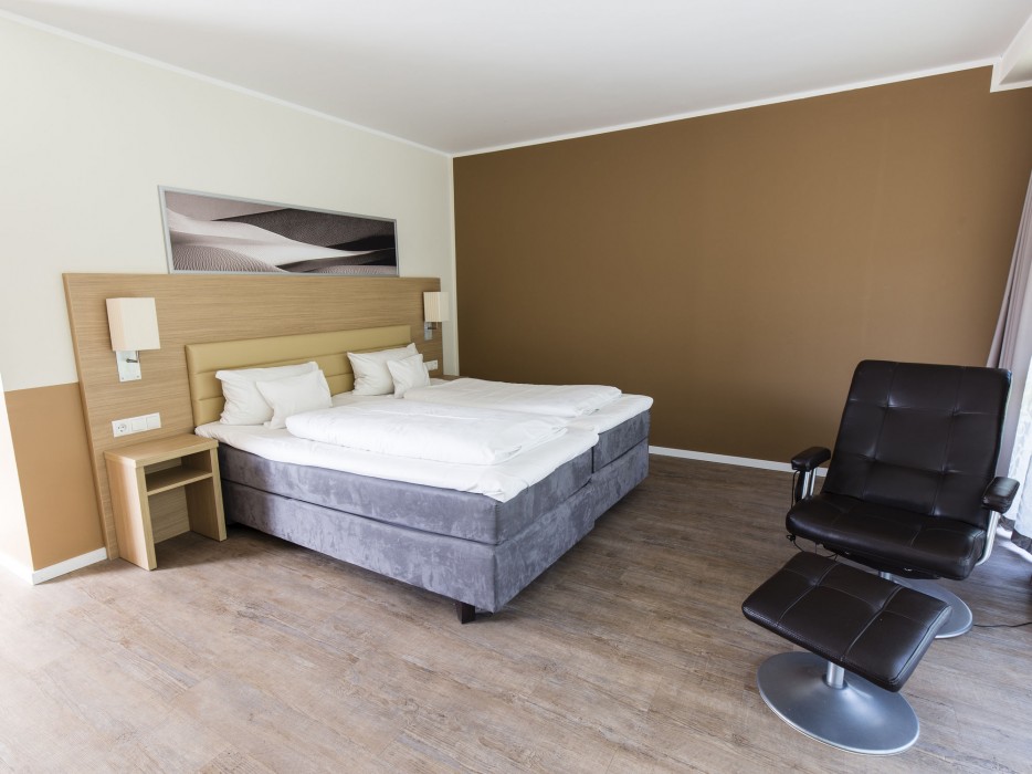 Bonnox Boardinghouse & Hotel 35/61