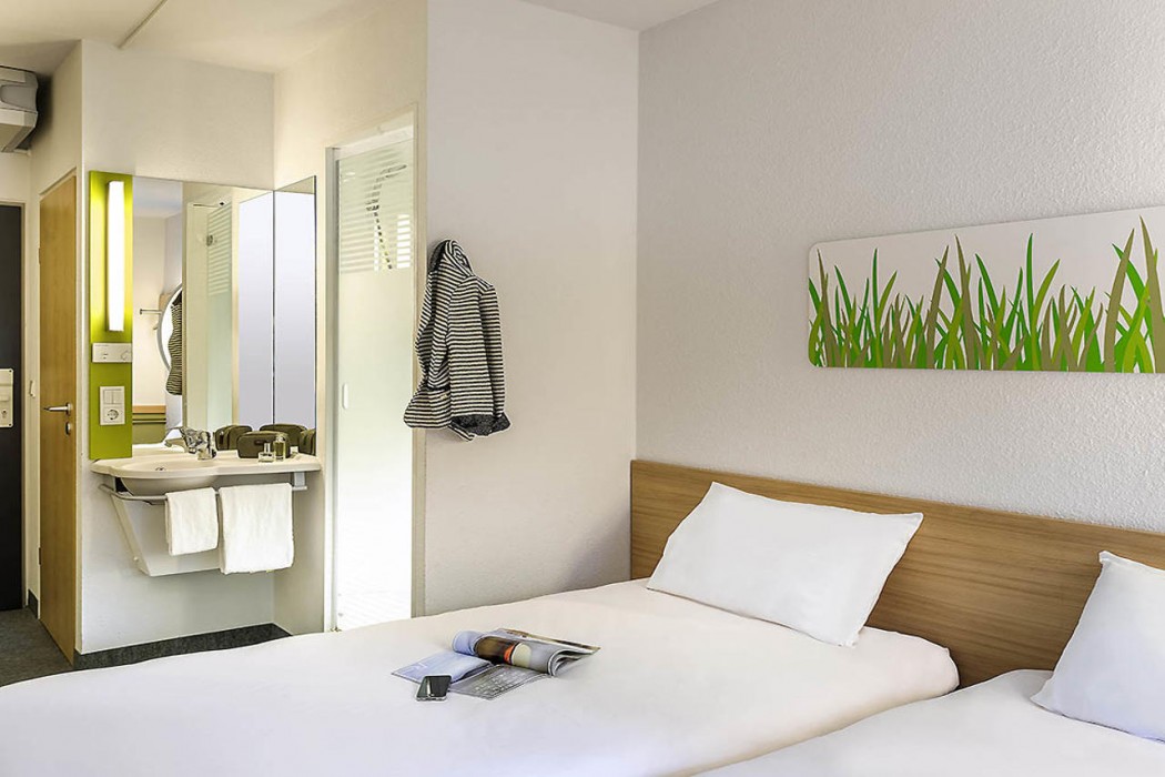 ibis budget Duisburg City am Innenhafen 9/36
