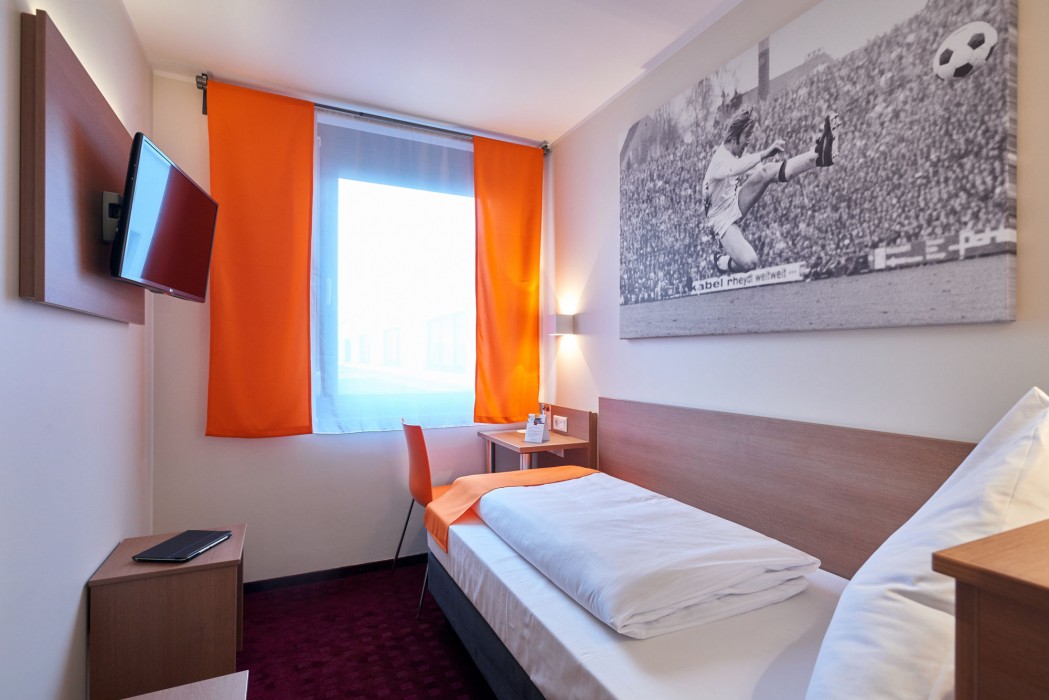 Mcdreams Hotel Monchengladbach 13/21
