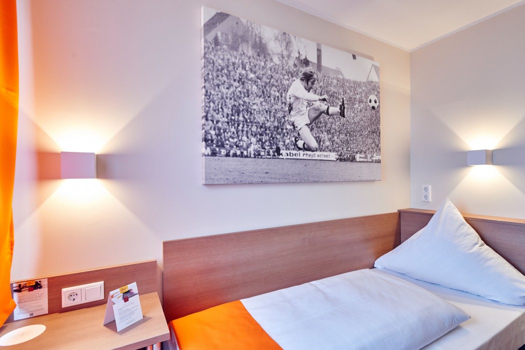 Mcdreams Hotel Monchengladbach 11/21