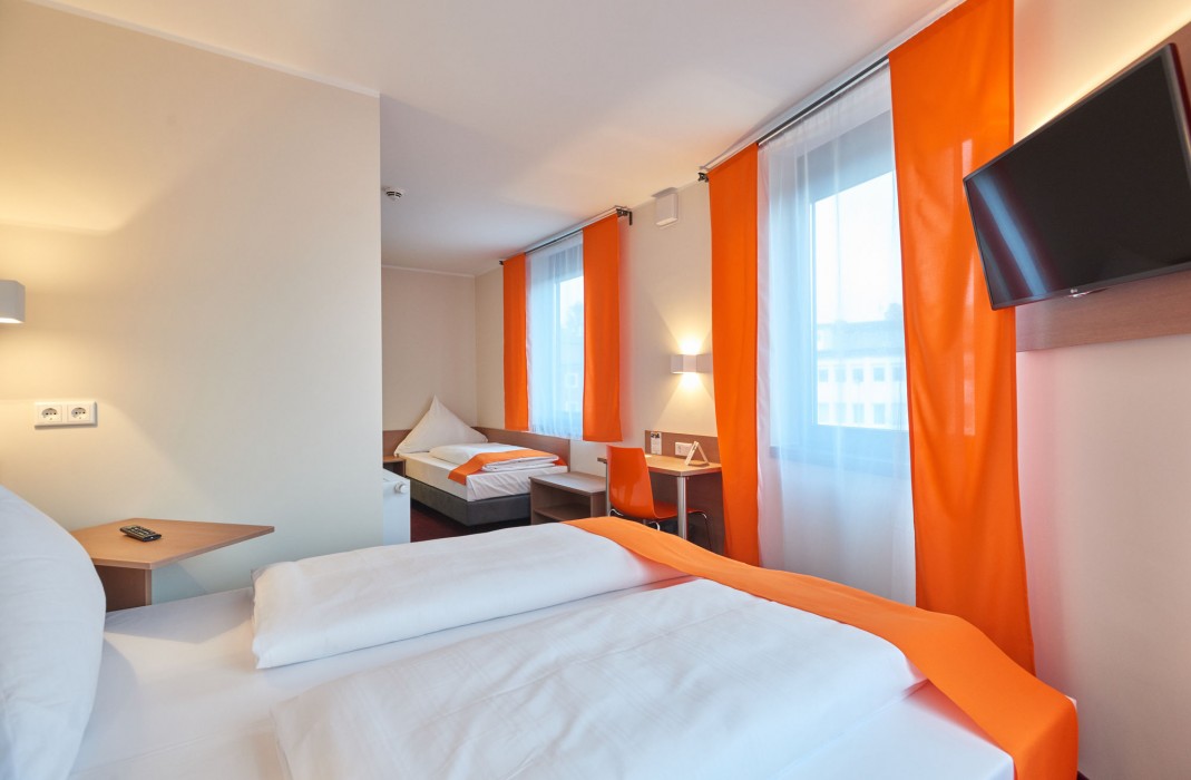 Mcdreams Hotel Monchengladbach 21/21