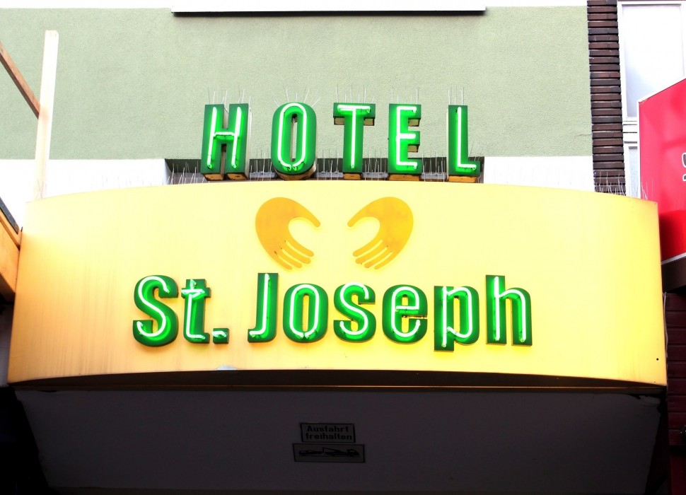St. Joseph Hotel 27/80
