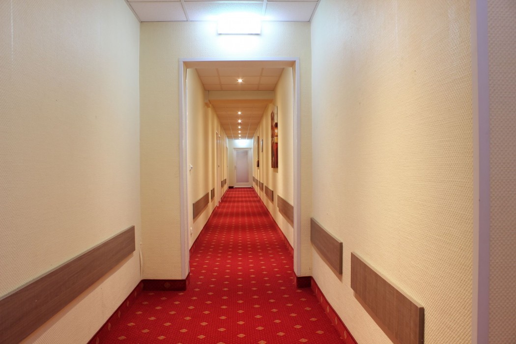 St. Joseph Hotel 24/80