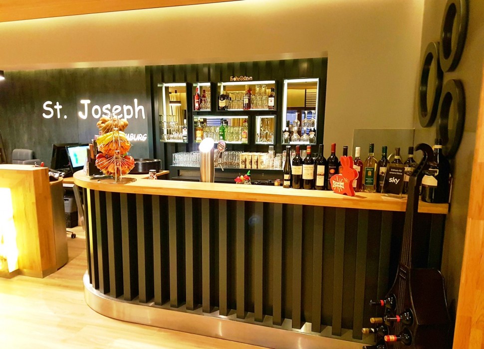 St. Joseph Hotel 26/80