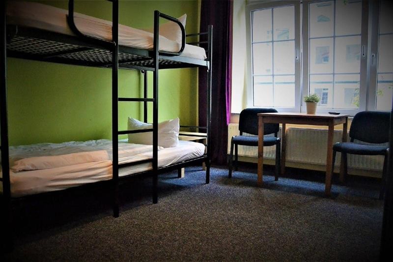 Singer109 Hotel Hostel 32/48