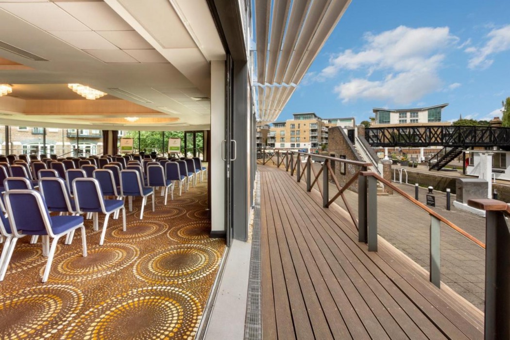 Holiday Inn London Brentford Lock 28/60