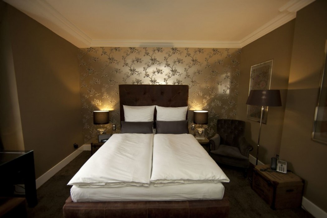 Georges Hotel 11/33