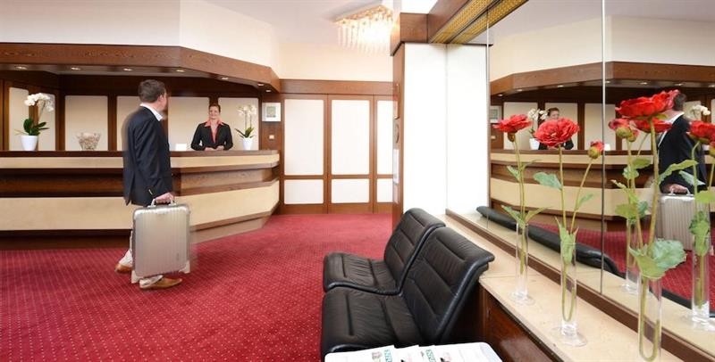 Hotel Noy 13/30