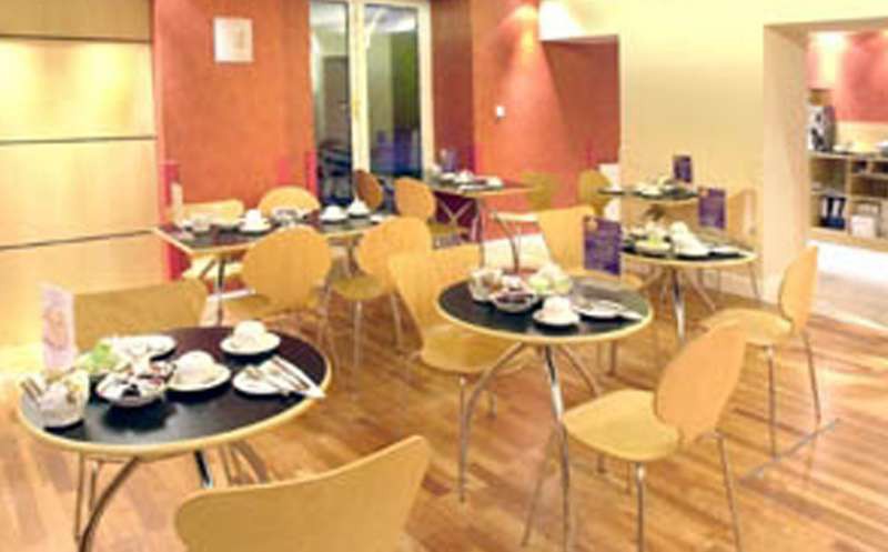 Reem Hotel 7/65