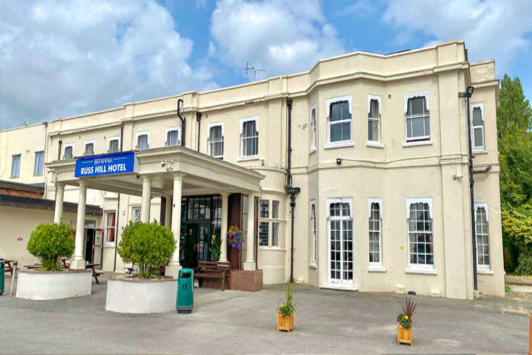 Russ Hill Hotel Gatwick 4/62