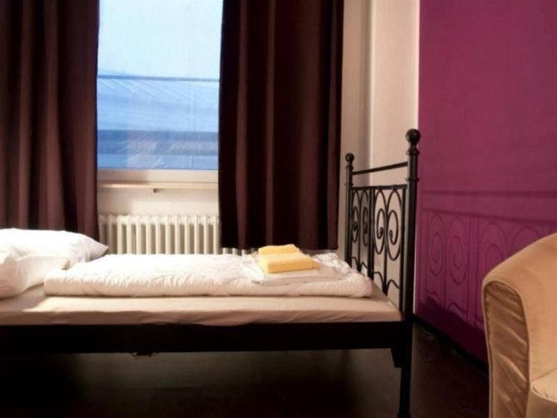 Station Hostel For Backpackers 37/65