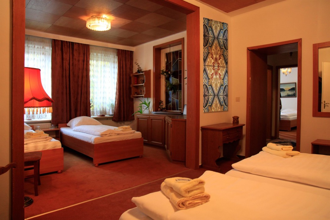 Hotel Wilhelmsburger Hof 33/44