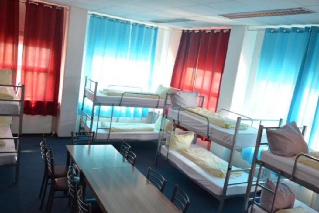 Low Budget Hostel 19/53