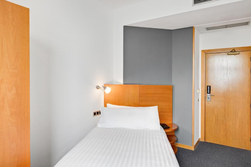 B&B HOTEL Barcelona Mollet Porta de Gallecs 12/36