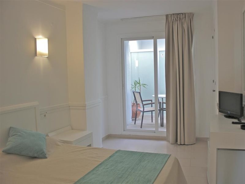 Brisa Marina Hotel 17/25